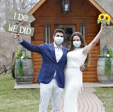 A Wedding in a Pandemic? Manage it Safely!